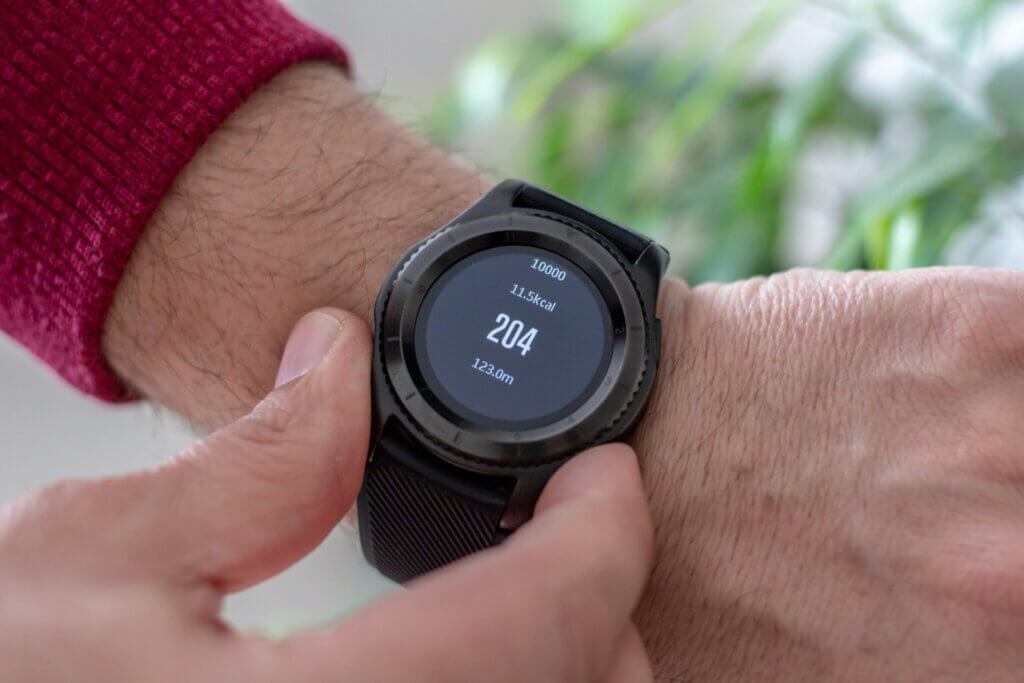 Healthcare wearables: Smartwatches